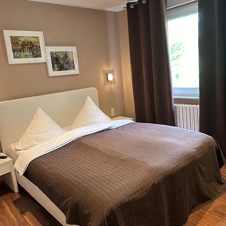 암 졸버레인 게스트하우스 4*