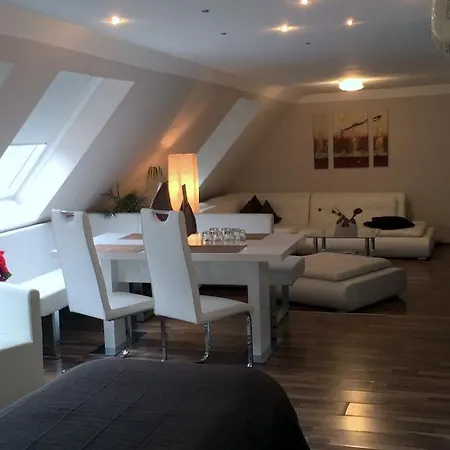 암 졸버레인 게스트하우스