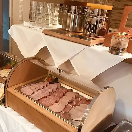 게스트하우스 암 졸버레인 4*