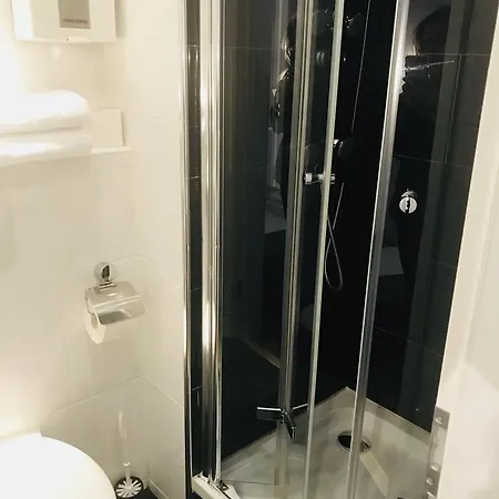 게스트하우스 암 졸버레인 4*